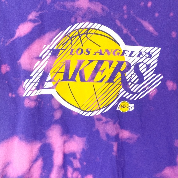 Lakers Tshirt (Distressed Vintage Look) - Picture 2 of 2